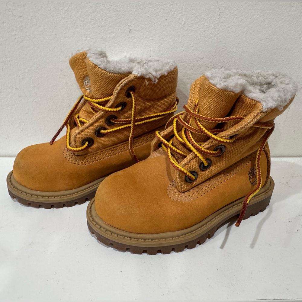 Timberland Kids Brown Boots with White Lining
